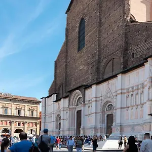 Nettuno Luxuryh - Bolognacentro Duomo And , Bologna Italia